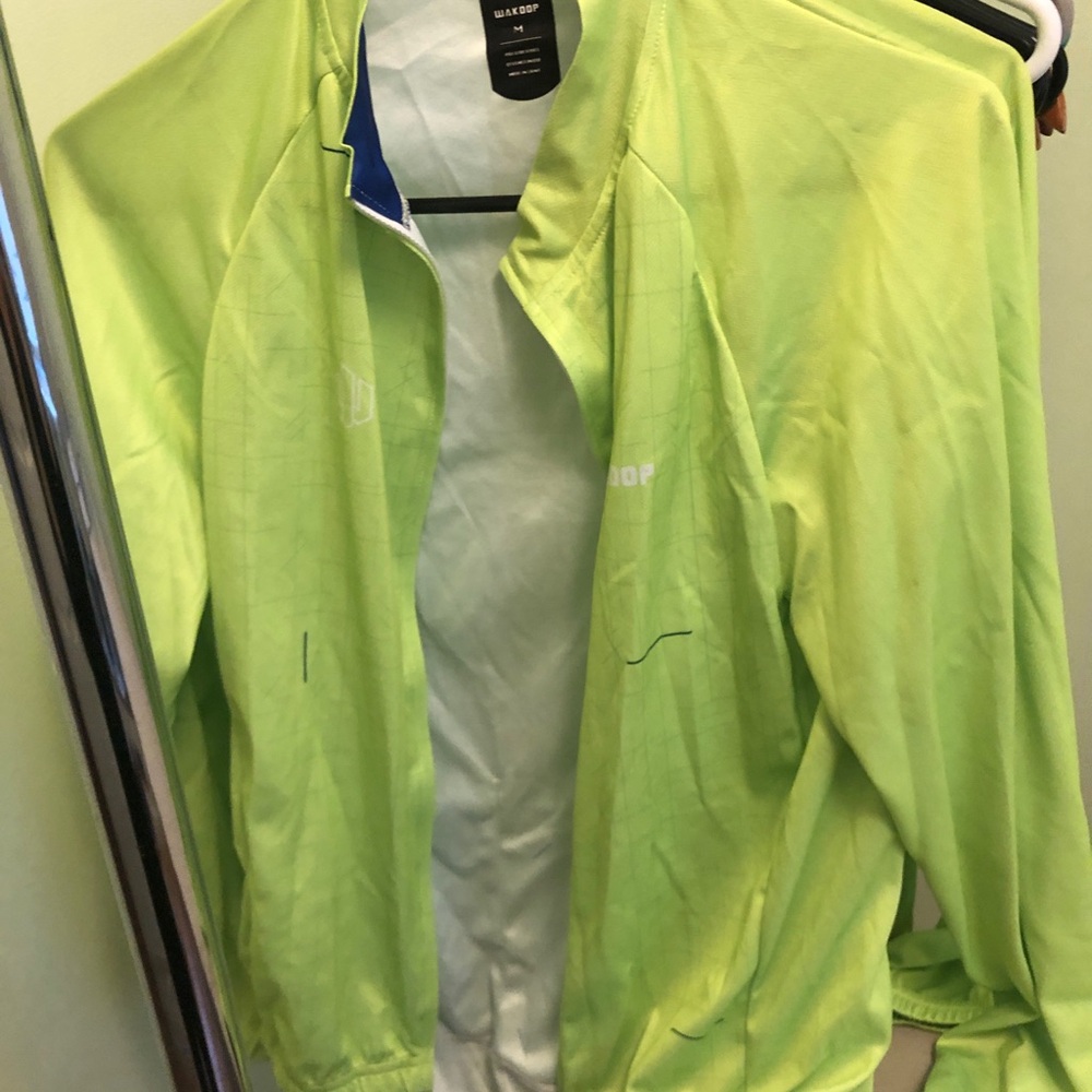 Akoo Vibrant Lime long sleeve cycling shirt